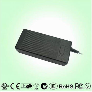 45 Watt Laptop Power Adapter , 100-240v Ac And 50 / 60hz Input